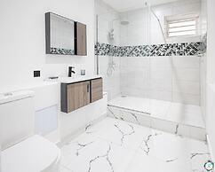 O'Beach Boutique Studios