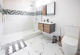 O'Beach Boutique Studios