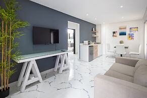 O'Beach Boutique Studios