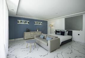 O'Beach Boutique Studios