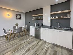 O'Beach Boutique Studios