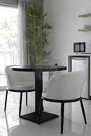 O'Beach Boutique Studios