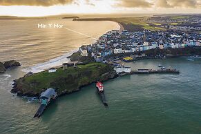 Min Y Mor - Breathtaking Sea Views