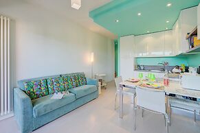 Green Tiffany Apartment