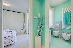 Green Tiffany Apartment