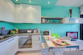 Green Tiffany Apartment