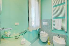 Green Tiffany Apartment