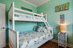 The Reel Teal 3 Bedroom Home by RedAwning