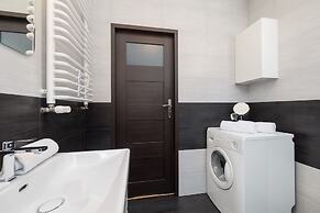 Apartment in Cracow by Renters Prestige