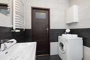 Apartment in Cracow by Renters Prestige