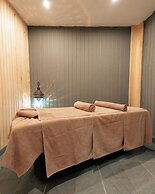 FOREST IN HOTEL