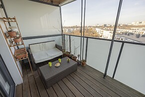 Business Studio Sikorskiego by Renters