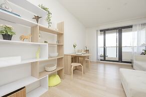 Business Studio Sikorskiego by Renters