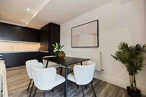 The Harlesden Escape - Spacious 3bdr Flat With Balcony