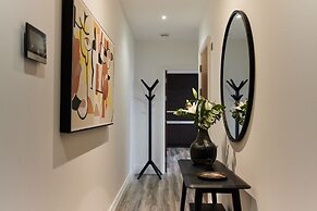 The Harlesden Escape - Spacious 3bdr Flat With Balcony