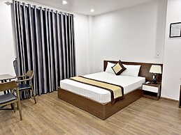 Au79 Hotel & Apartment