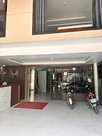 Au79 Hotel & Apartment