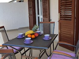 Nives - Great Location - A2