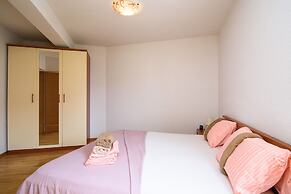 Eli - 150m From the Beach - A1