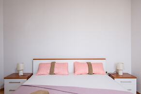 Eli - 150m From the Beach - A1