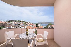 Eli - 150m From the Beach - A1