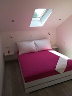 Ivan - Free Parking - A2