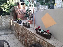 Dari - 120 m From sea - SA3