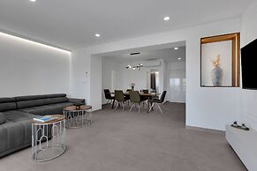 Prgo - With View and Parking - A1