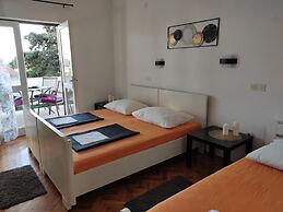 Nives - Great Location - A3