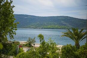 Arc - 5 M From Beach - A1 Green