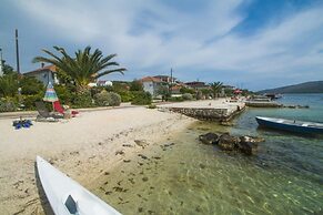 Arc - 5 M From Beach - A1 Green