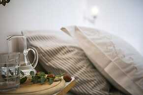 Arc - 5 M From Beach - A2 Yellow