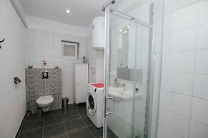 Florio - Garden & Free Parking - A1