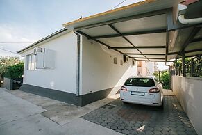 Florio - Garden & Free Parking - A1