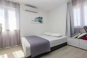 Beti Comfort - 300m From Beach - A1