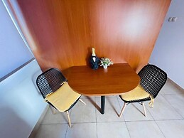 Neo - 100m to the Beach - SA1