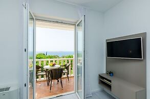 Villa Bouganvillea - sea View & Garden - A2 Superior