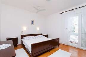 Fab - Spacious Terrace - A1