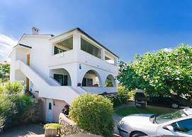 Fab - Spacious Terrace - A1