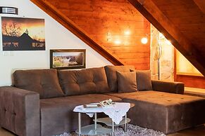 Three Holiday Homes - H3 Ston