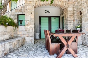 Three Holiday Homes - H3 Ston