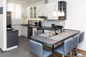 Silva - Central & Modern - A