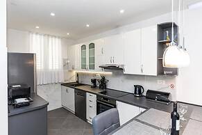 Silva - Central & Modern - A