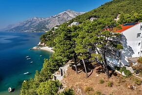 Anka - Amazing Location - A11