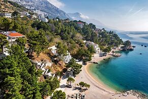 Anka - Amazing Location - A11