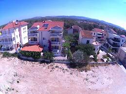 Maca - Seaview & Private Parking - SA7