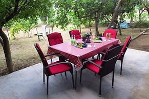 Ivo - Free Parking & BBQ - A1