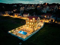 Villa Gold - Private Pool & Grill - H