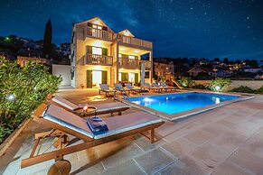 Villa Gold - Private Pool & Grill - H