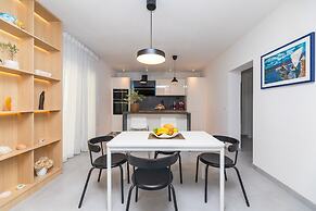 L&R - Private Pool - A1